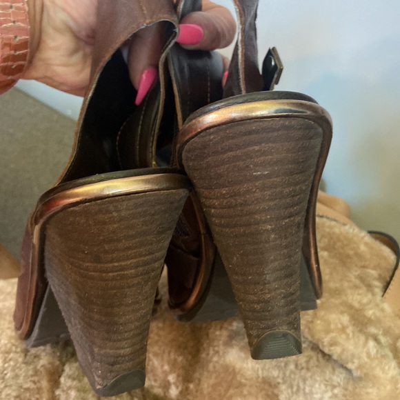 Reaction Kenneth Cole Brown leather strappy booties sandals 9.5 - Picture 8 of 13